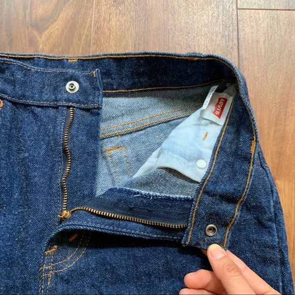 🌷sold🌷Vintage • Levi’s 501/302 Cropped Jeans - Picture 4 of 8